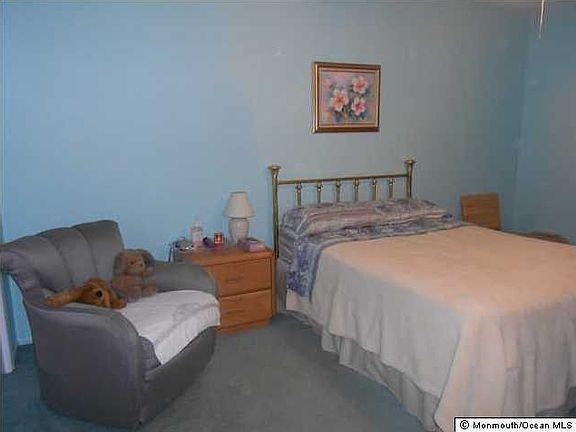 5th image of 92 Pompton Plains Dr