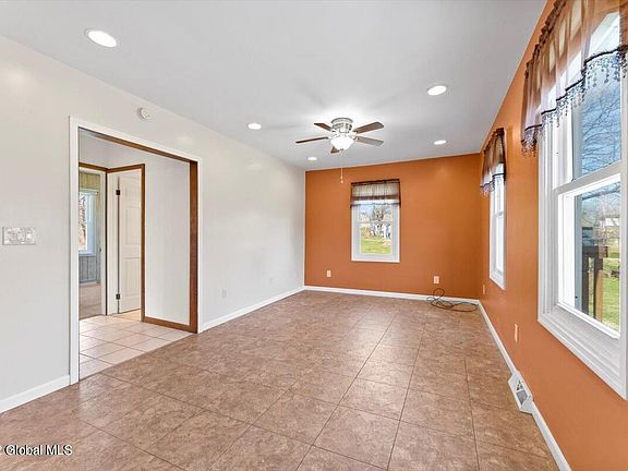 5th image of 6 Landor Ln