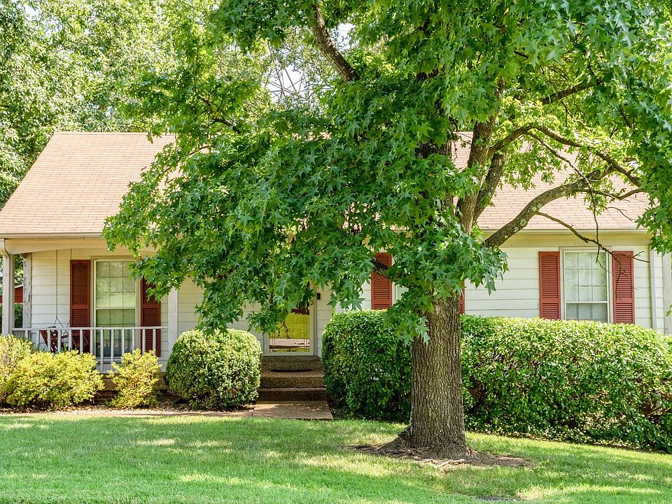 1st image of 2805 Barksdale Ln