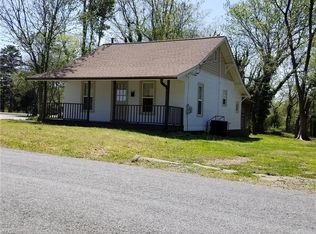 3642 Utica St, Winston Salem, NC 27107