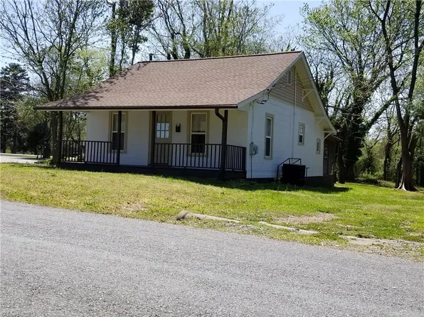 3642 Utica St, Winston Salem, NC 27107