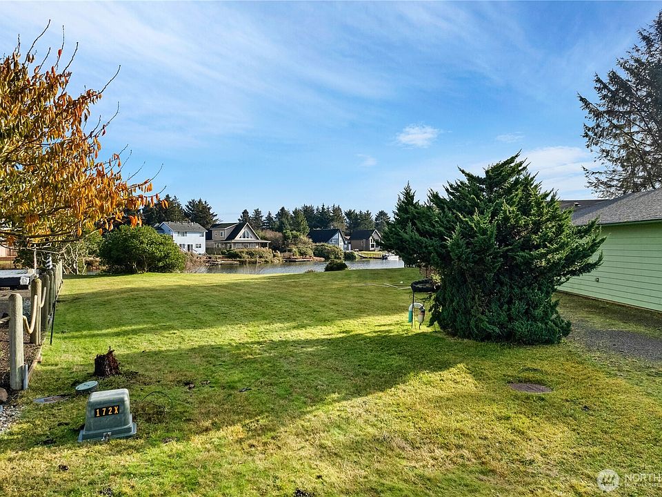 1st image of 800 Cod Court SW