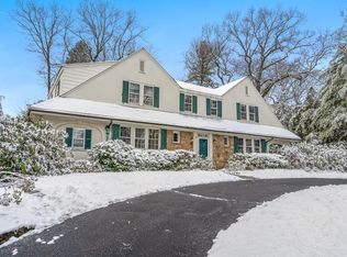 38 Woodcliff Rd, Wellesley, MA 02481