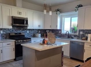 843 W Temple St #843, San Bernardino, CA 92410