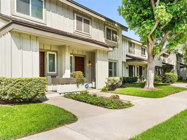 9549 Karmont Ave, South Gate, CA 90280