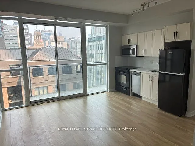 126 Simcoe St #1707 — Photo 1