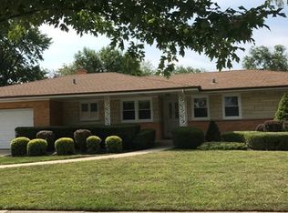 241 W Kathleen Dr, Park Ridge, IL 60068