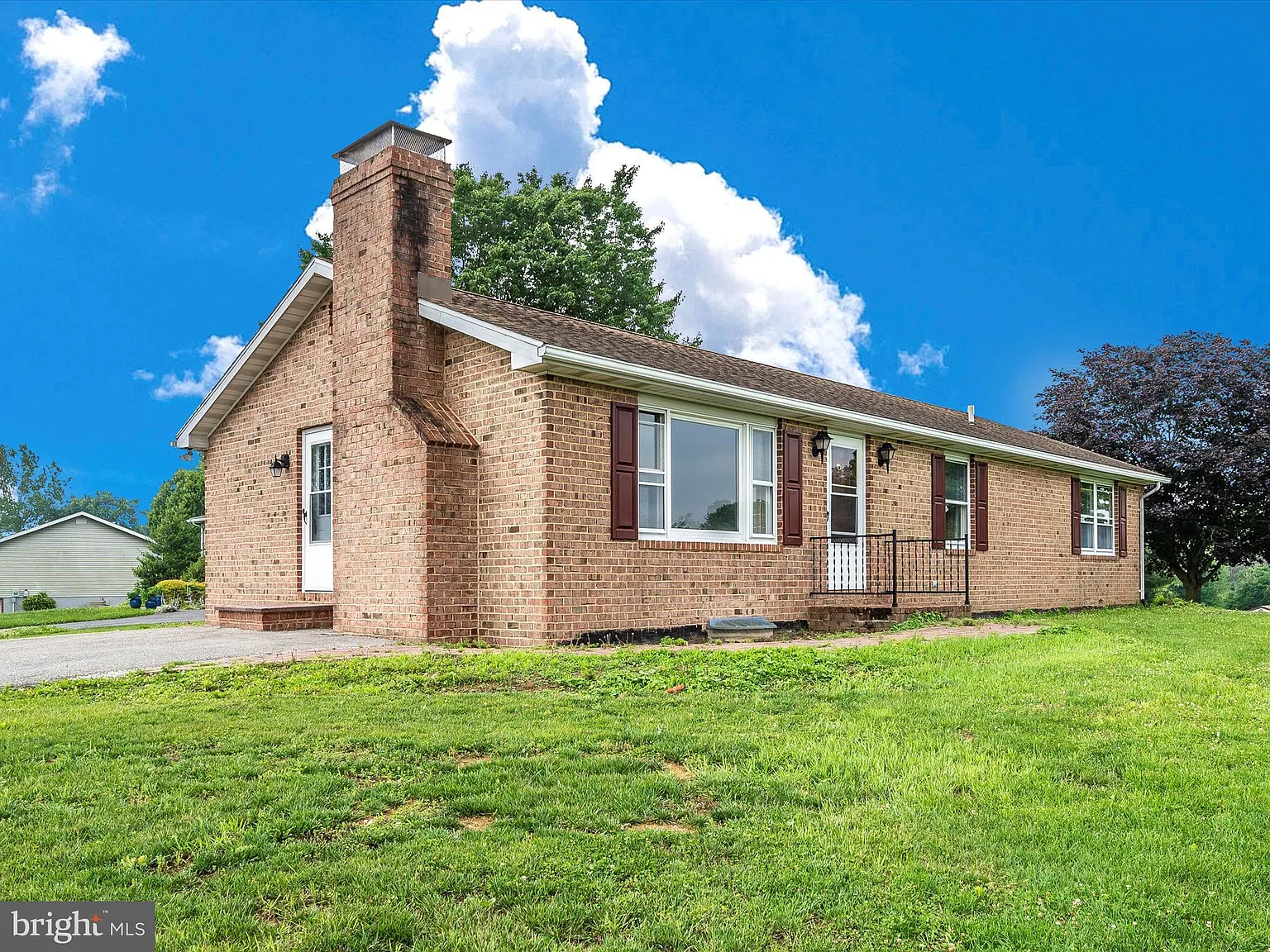 17519 General Lee Dr photo 1