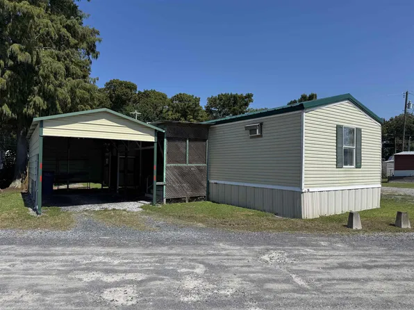 1915 River Rd #18, Berwick, LA 70342