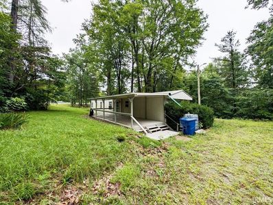 1181 N Lawrence Hollow Dr, Bloomfield, IN, 47424