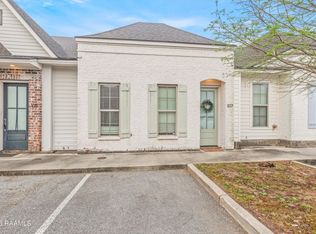 107 Rue Argenteuil Rd, Lafayette, LA 70506