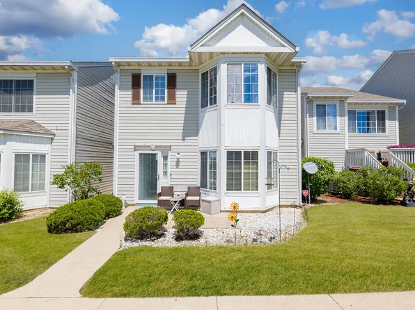 353 Evening Star Ct #353, Bolingbrook, IL 60440