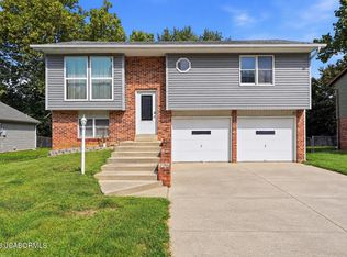 5518 S Brooks Dr, Jefferson City, MO 65109