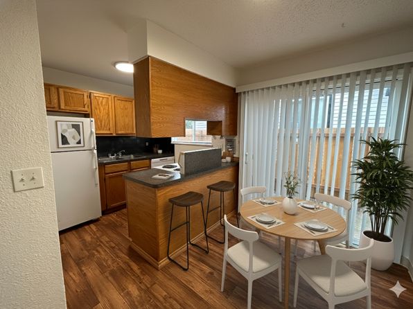 8902-8916 SE Woodstock Blvd #8910