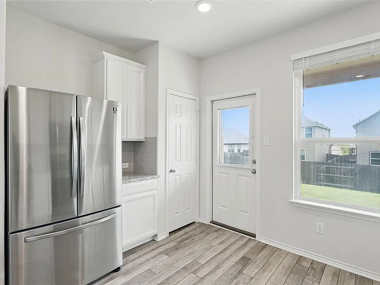 139 Madrono Dr — Photo 13