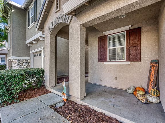 4th image of 2417 Coffeeberry Road