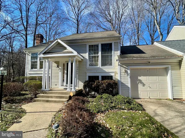 10800 Southlakes Dr, Bowie, MD 20721