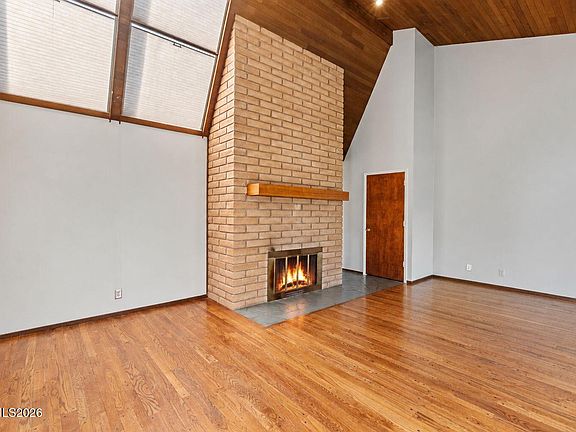 4th image of 1930 Villa Way S