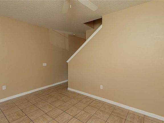 5th image of 7613 Long Island Dr
