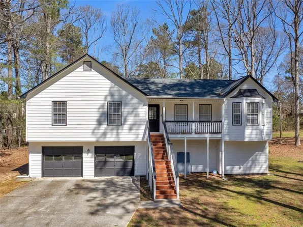 353 Chateauguay Dr, Ellenwood, GA 30294