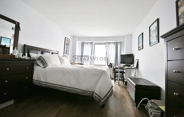 Rented by City Wide Apartments | media 13