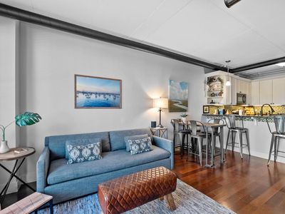 102 North Water STREET UNIT 211, Milwaukee, WI, 53202