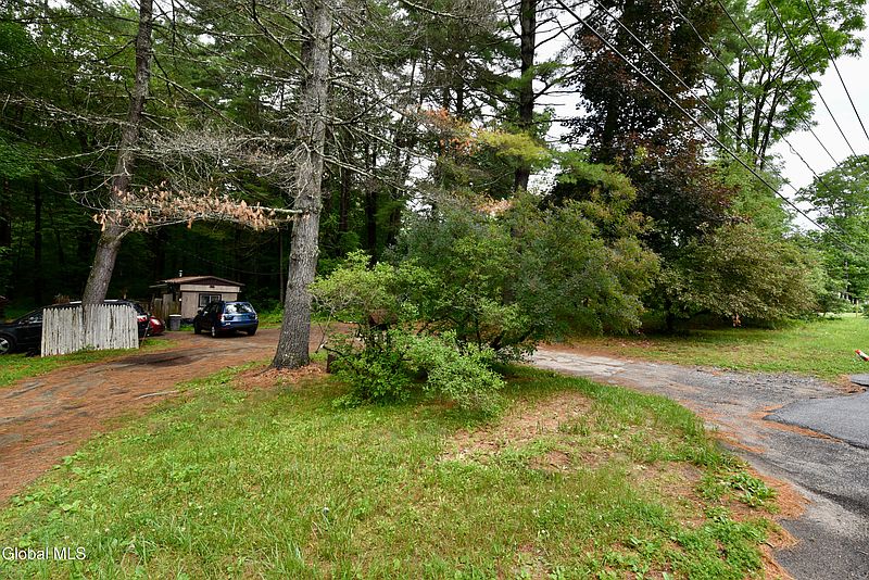 2nd image of 340 Stone Church Road