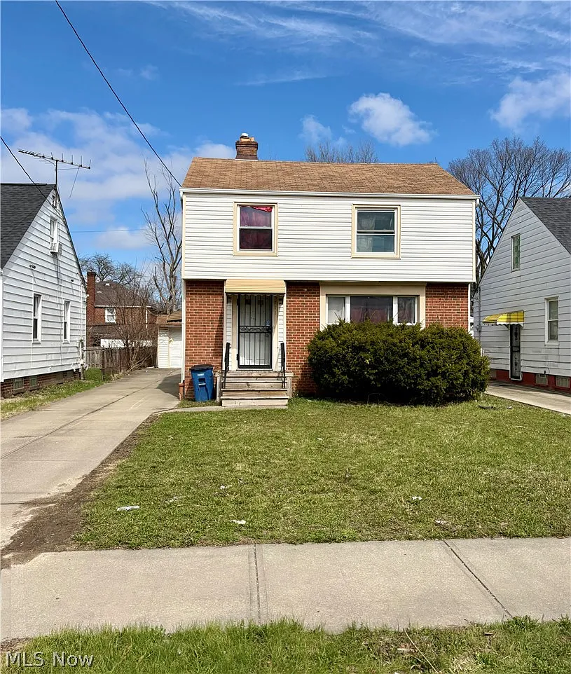15711 Harvard Ave photo 1