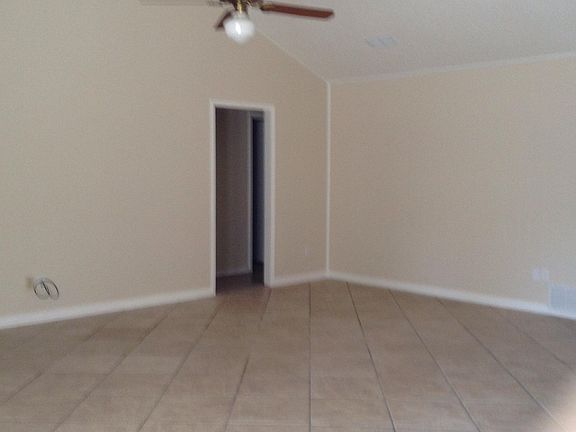 5th image of 2615 N Capistrano Ct