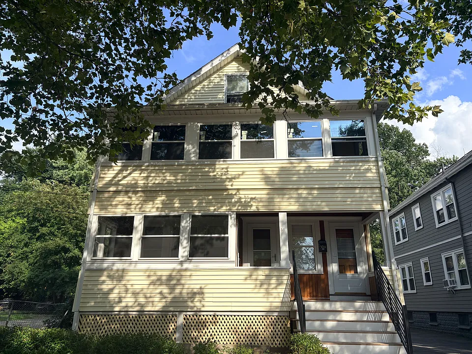 50 Melendy Ave #1