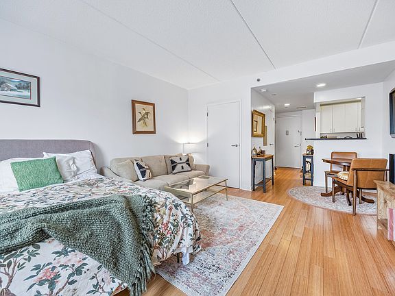 5th image of 40 W 116th St APT B707