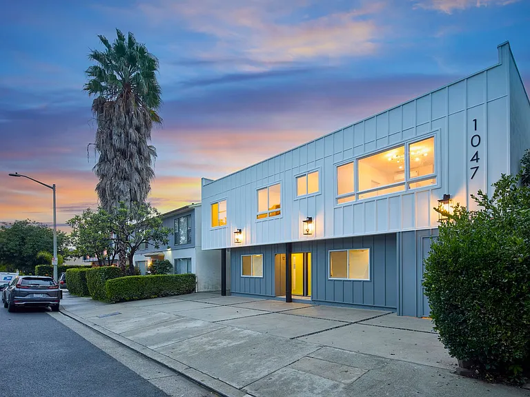 1047 N Sierra Bonita Ave — Photo 19