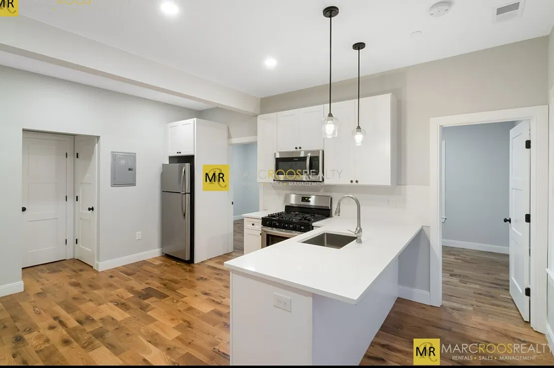 2 bed, 650 sqft, $2,600 — Photo 1