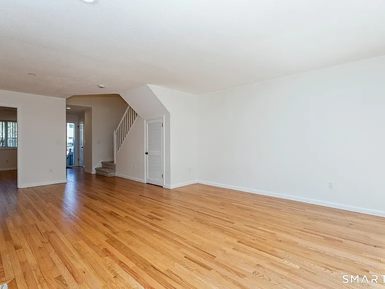 33 Strathmore Ln #33 — Photo 12