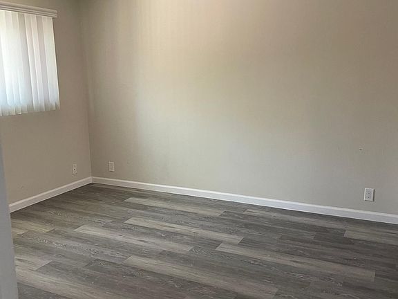 5th image of 4804 Gaviota Ave #209