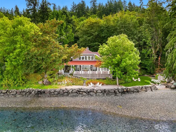 6329 Crystal Springs Drive NE, Bainbridge Island, WA 98110