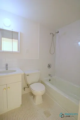 Rented by Property Link Mgmt, LLC | media 23