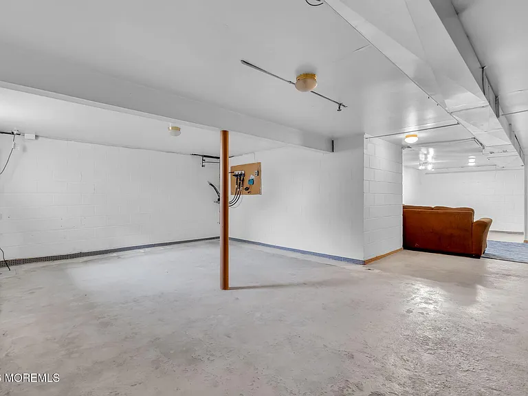 1700 6th Ave — Photo 53