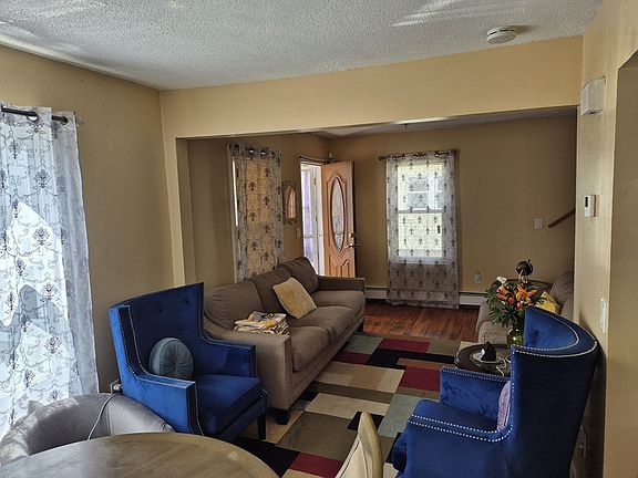 4th image of 58 Eureka St