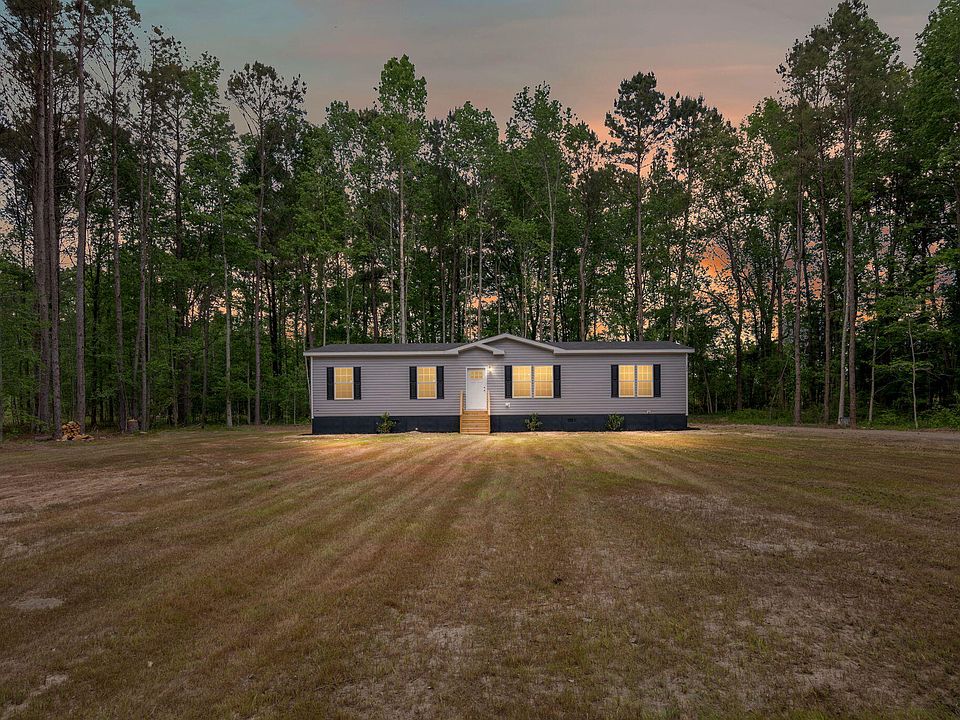 1st image of 184 Gaines Cir