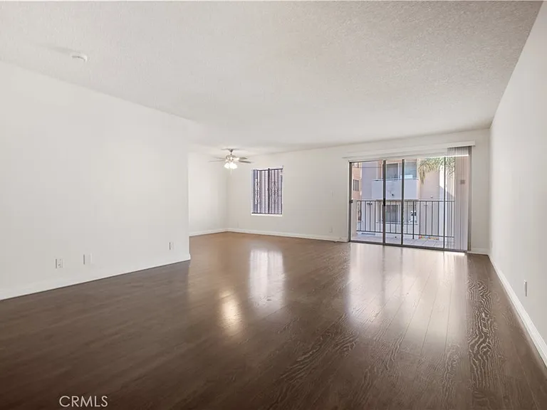 433 S Manhattan Pl #209 — Photo 8