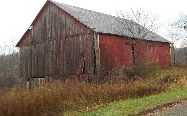 2nd image of 832 Miller Rd