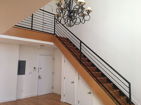 2nd image of 710 6th Ave APT 2
