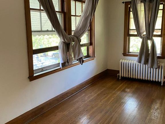 3rd image of 4915 Xerxes Ave S #2