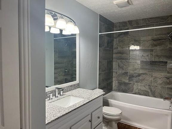 5th image of 175 Northwood Dr
