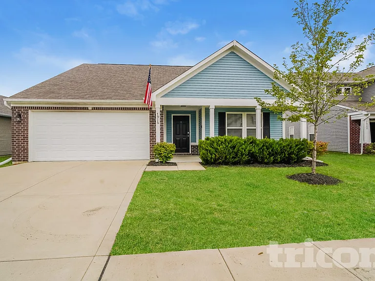 7916 Amadeus Dr — Photo 1