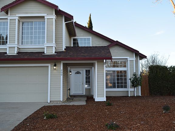 2nd image of 200 Scrub Oak Ct