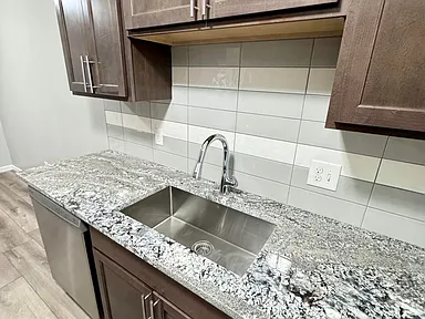 1252 The Gardens at Walled Lake Apartments - 1252 E West