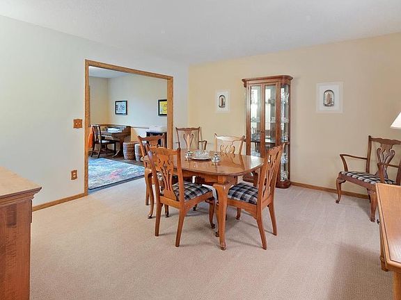 5th image of 12898 Essex Way