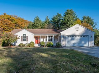 22 Mashapaug Rd, Sturbridge, MA 01566